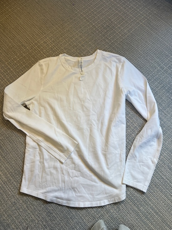 lululemon athletica Tops - lululemon athletica Women's Long Sleeve Crew Tee - White